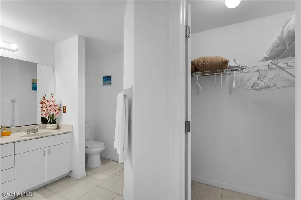 310 SE 27th Terrace Cape Coral FL 33904