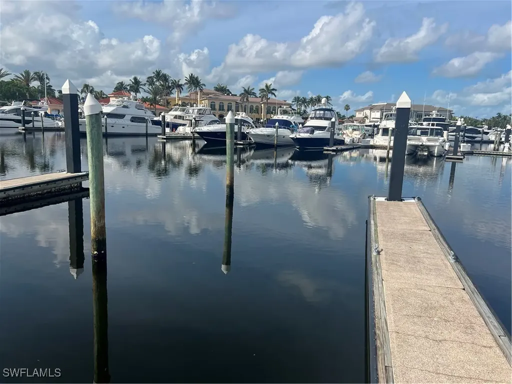 50' Boat Slip E-20 Gulf Harbour Marina Fort Myers FL 33908