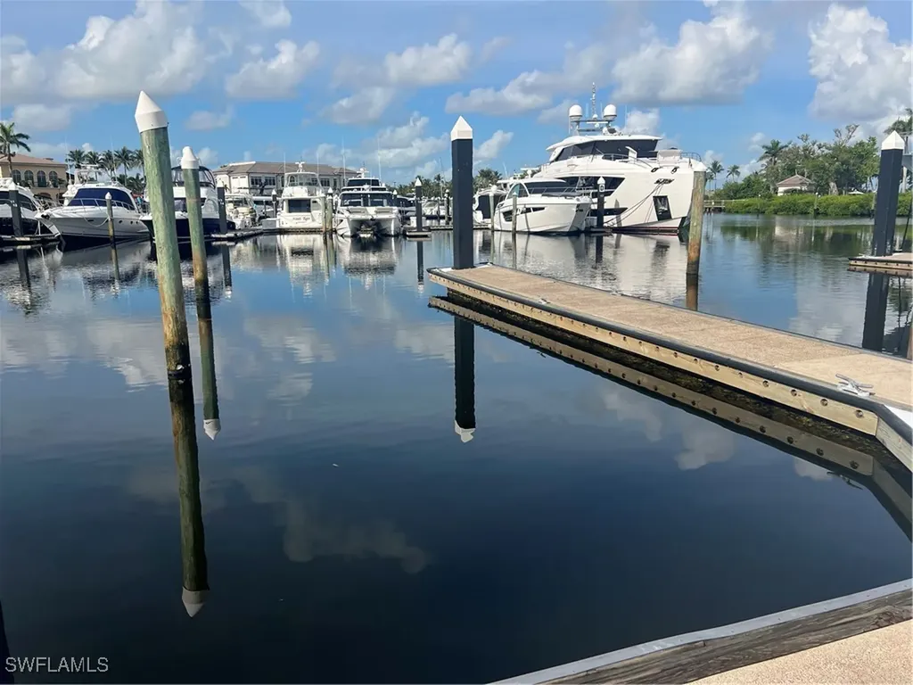 50' Boat Slip E-20 Gulf Harbour Marina Fort Myers FL 33908