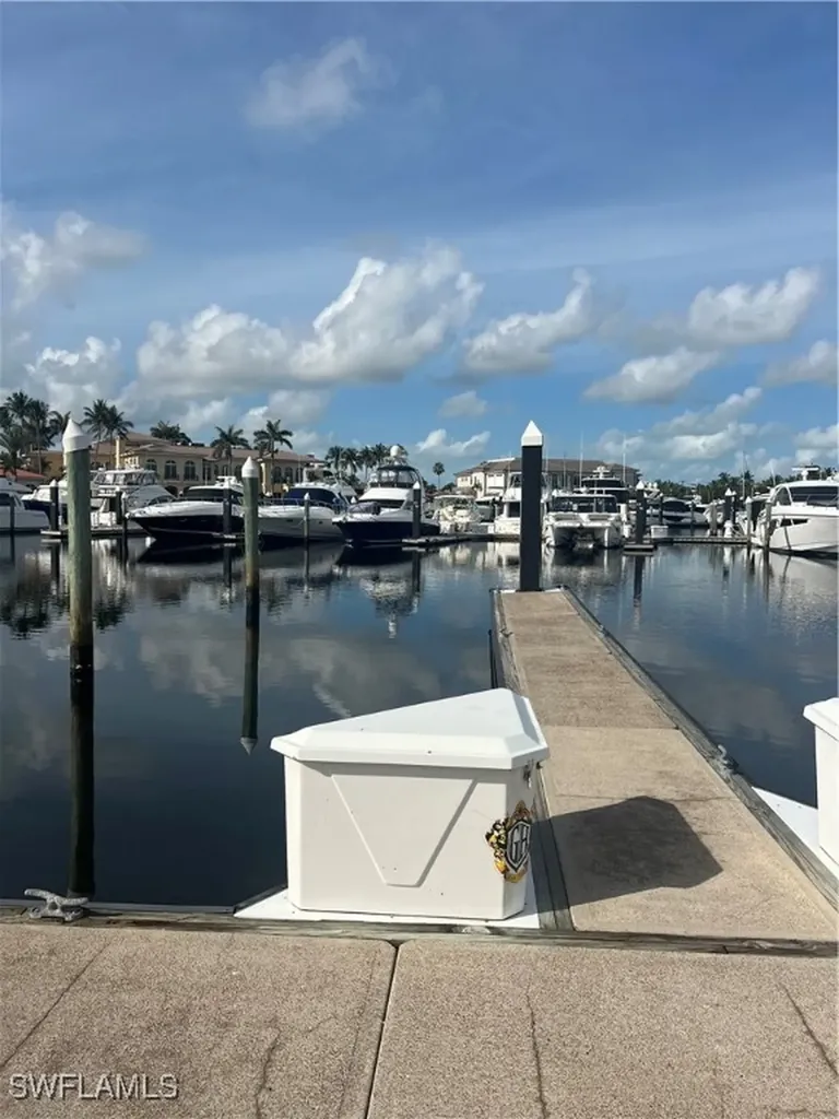 50' Boat Slip E-20 Gulf Harbour Marina Fort Myers FL 33908