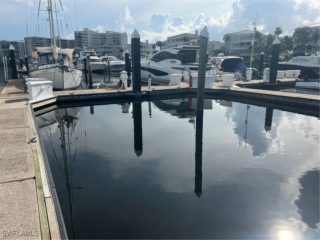 50' Boat Slip E-20 Gulf Harbour Marina Fort Myers FL 33908