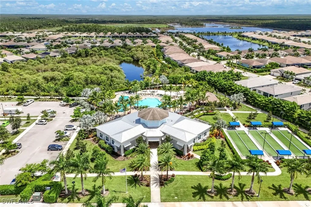 28086 Captiva Shell Loop Bonita Springs FL 34135