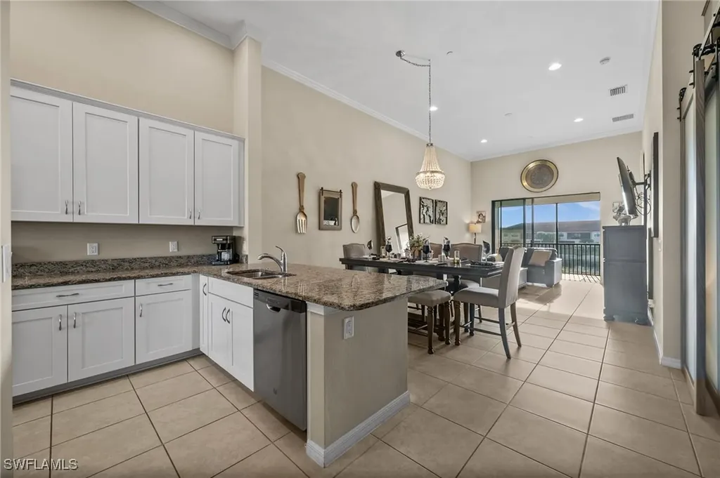 9366 Pocida Court Naples FL 34119