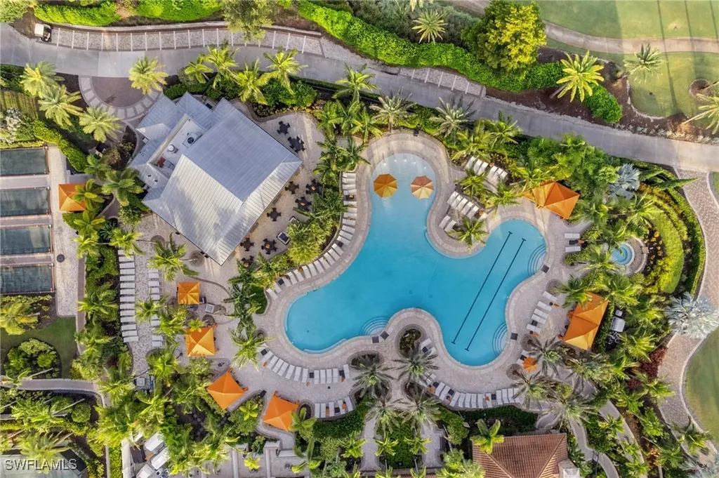 9366 Pocida Court Naples FL 34119