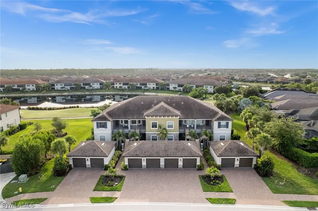 9366 Pocida Court Naples FL 34119