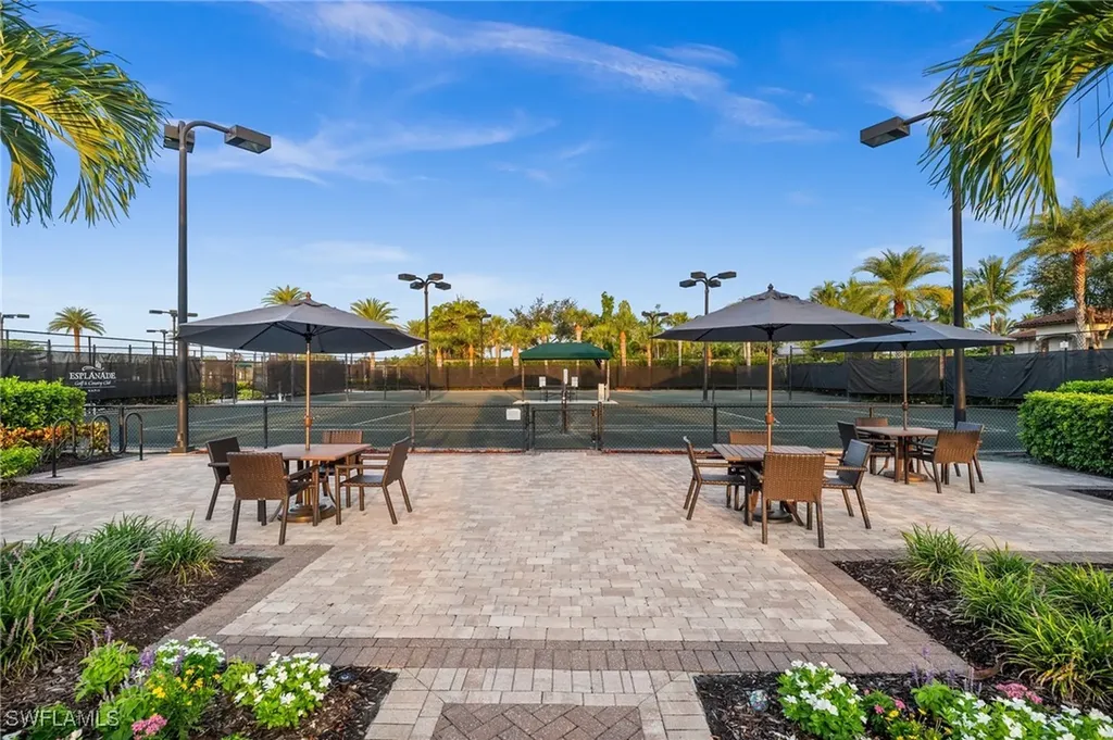 9366 Pocida Court Naples FL 34119