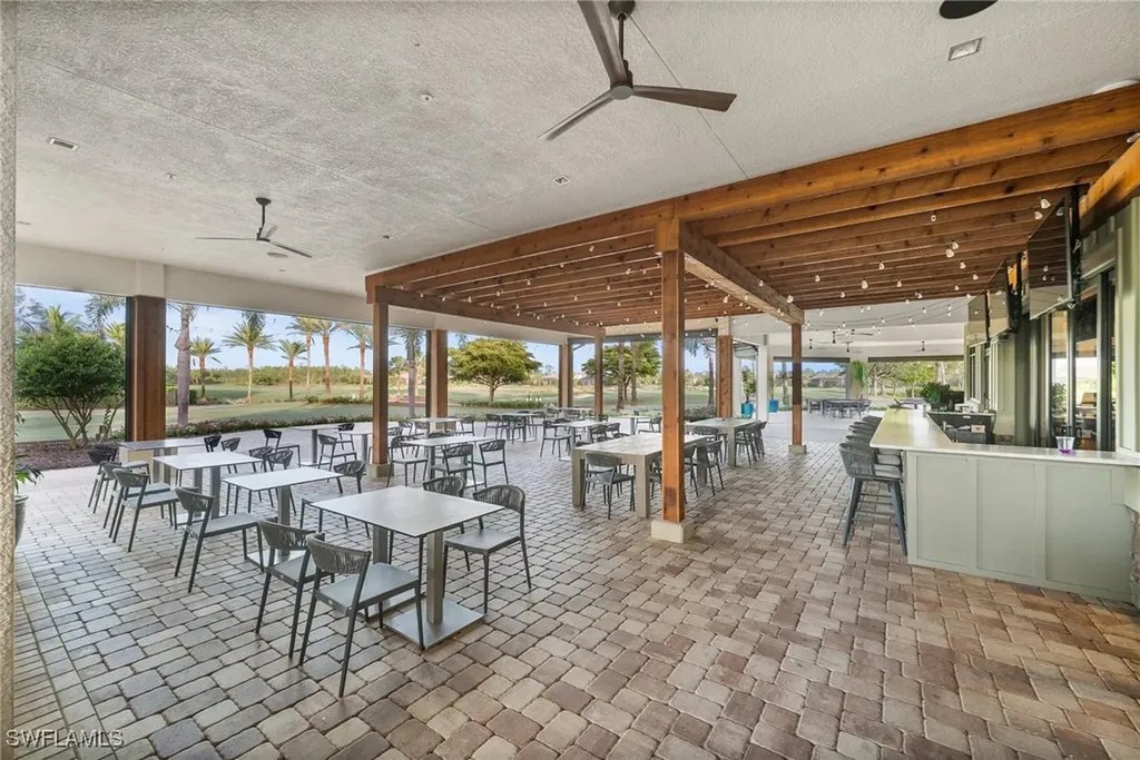 9366 Pocida Court Naples FL 34119