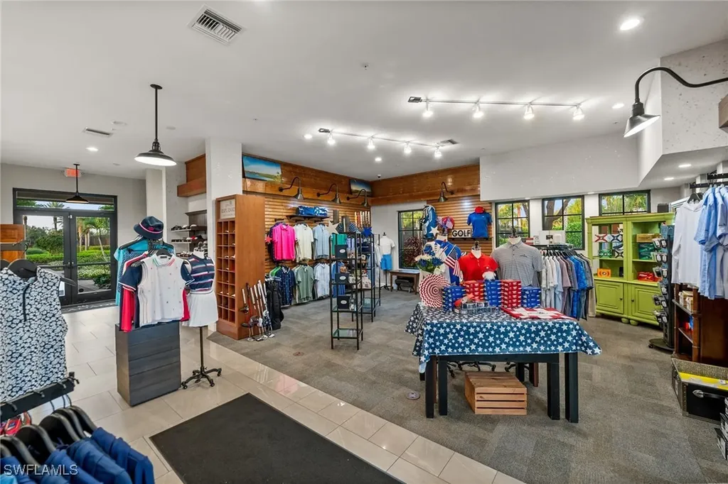 9366 Pocida Court Naples FL 34119