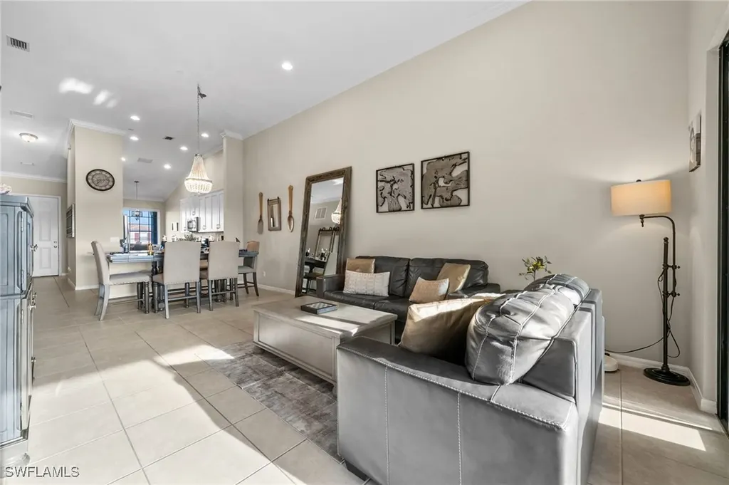 9366 Pocida Court Naples FL 34119