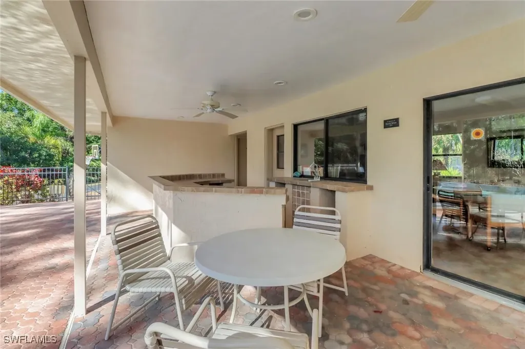 2294 Royal Lane Naples FL 34112