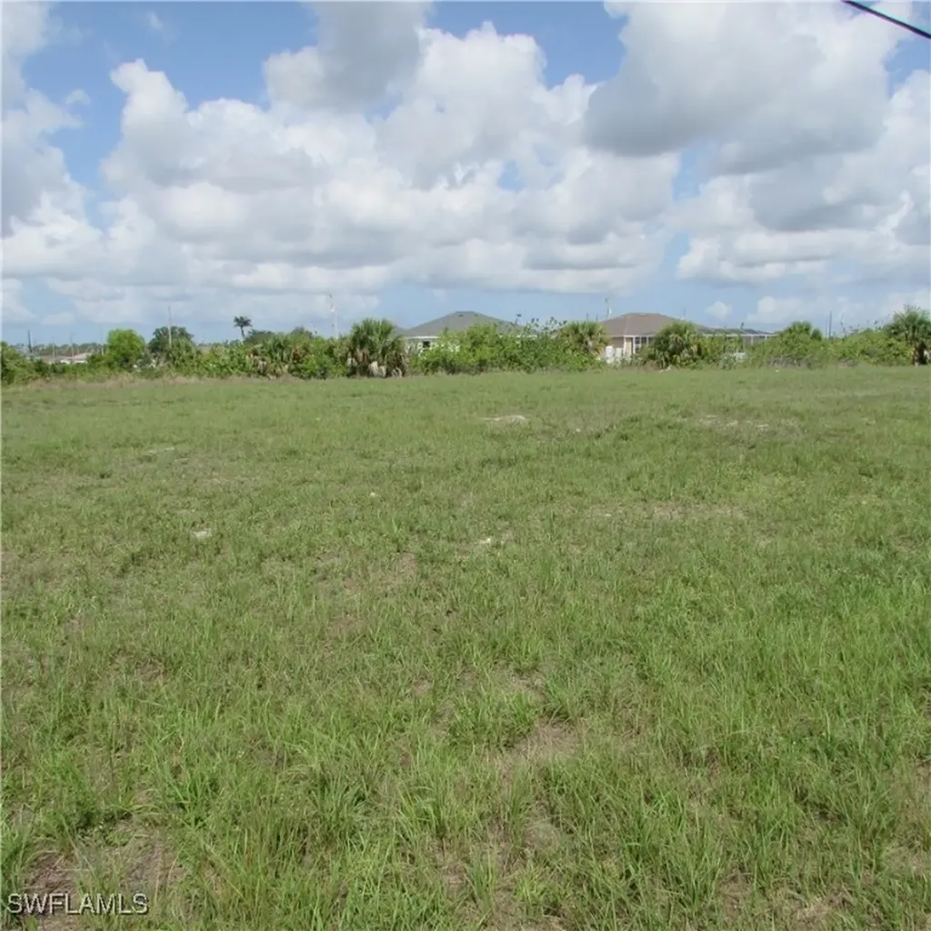 4410 Connection Avenue Cape Coral FL 33909