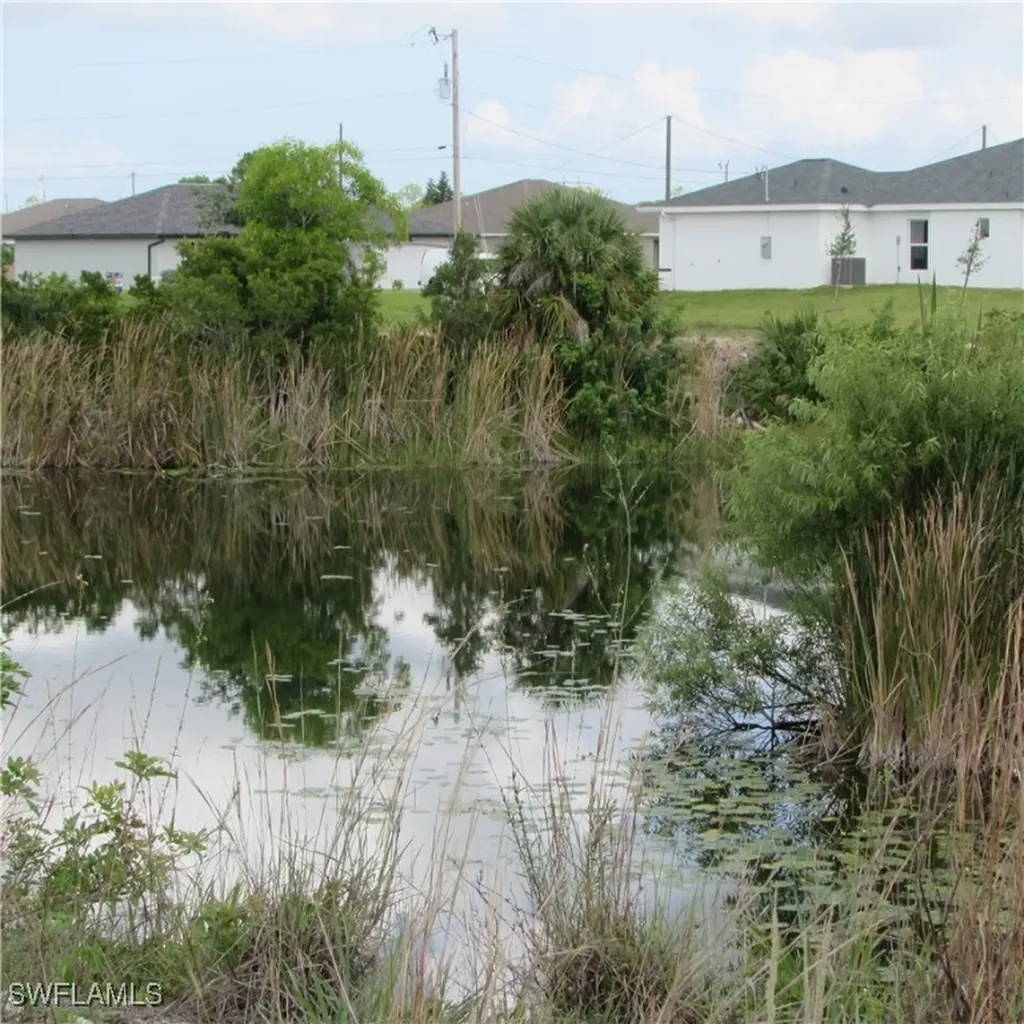 4410 Connection Avenue Cape Coral FL 33909