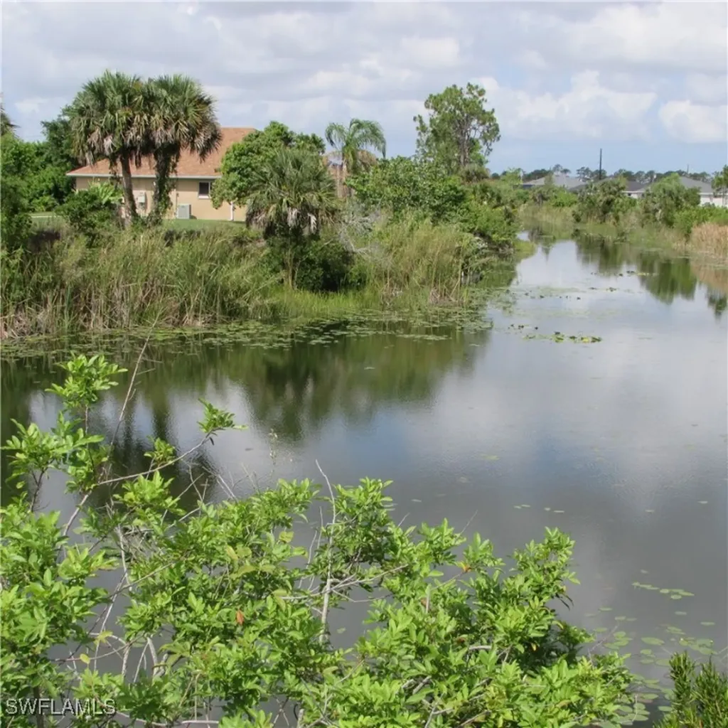 4410 Connection Avenue Cape Coral FL 33909