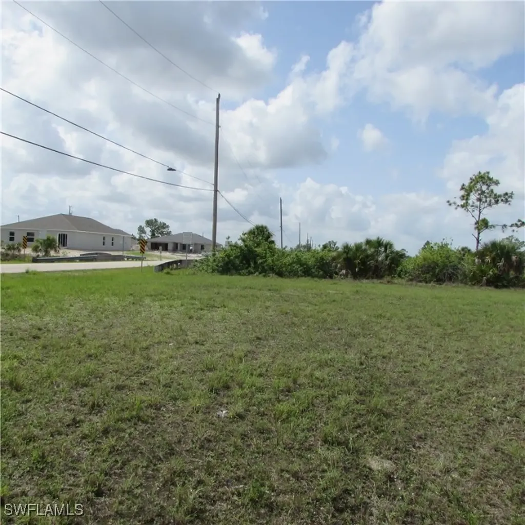 4410 Connection Avenue Cape Coral FL 33909