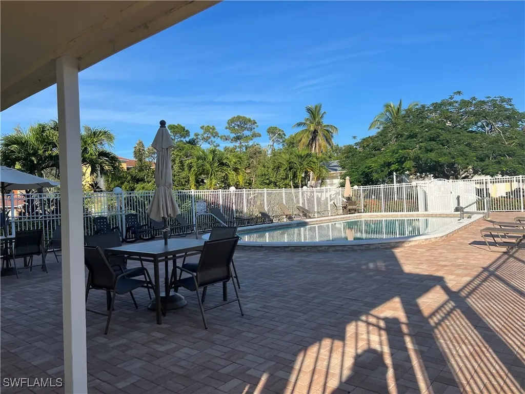 4603 Bayshore Drive Naples FL 34112