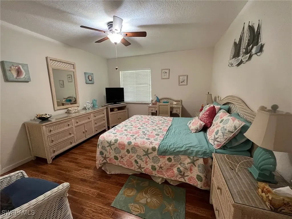 4603 Bayshore Drive Naples FL 34112
