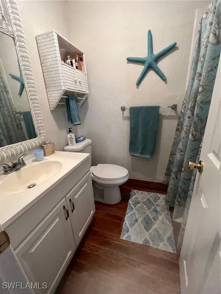 4603 Bayshore Drive Naples FL 34112