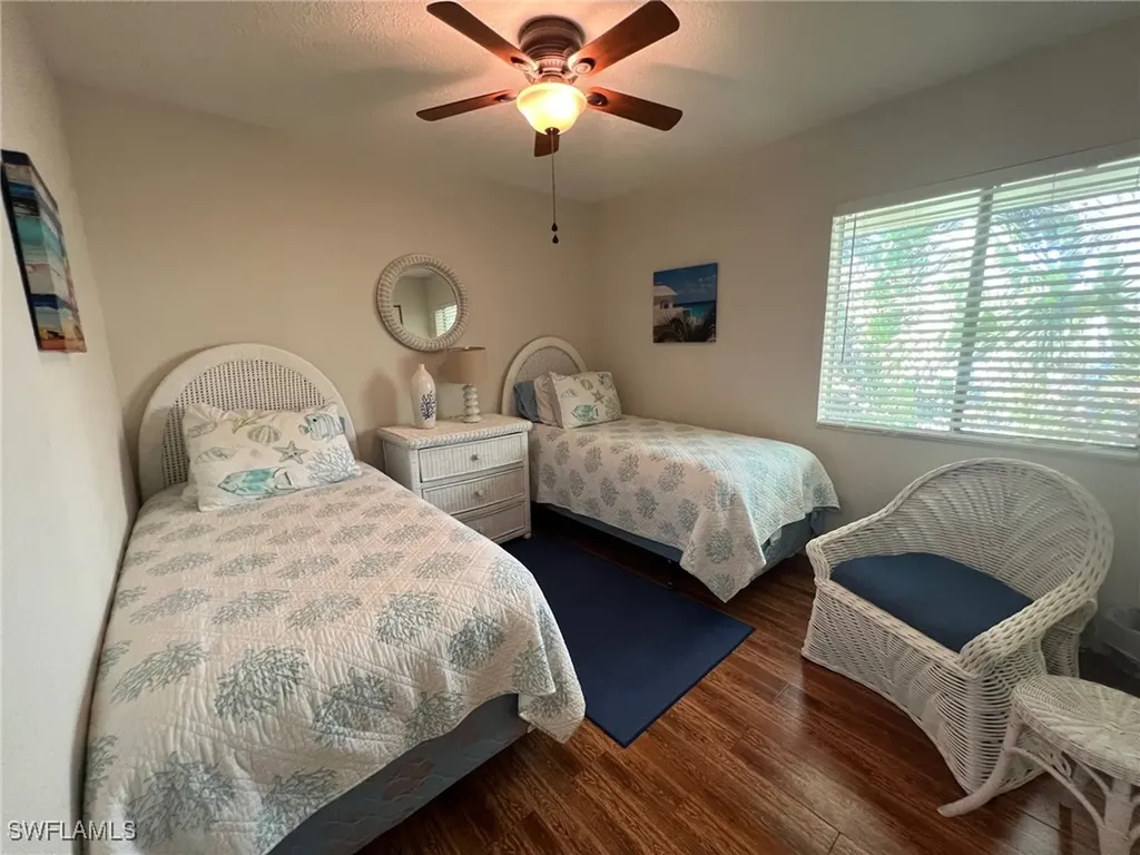 4603 Bayshore Drive Naples FL 34112
