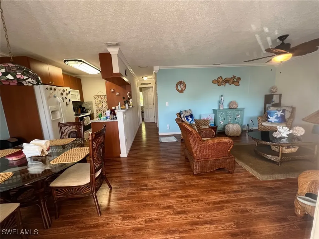 4603 Bayshore Drive Naples FL 34112