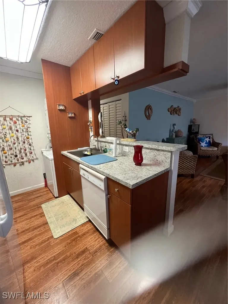4603 Bayshore Drive Naples FL 34112