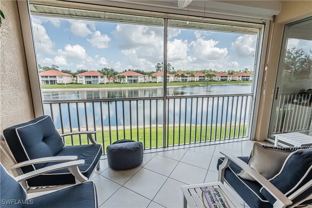 260 Robin Hood Circle Naples FL 34104