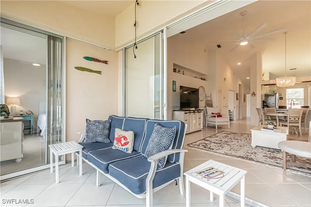 260 Robin Hood Circle Naples FL 34104