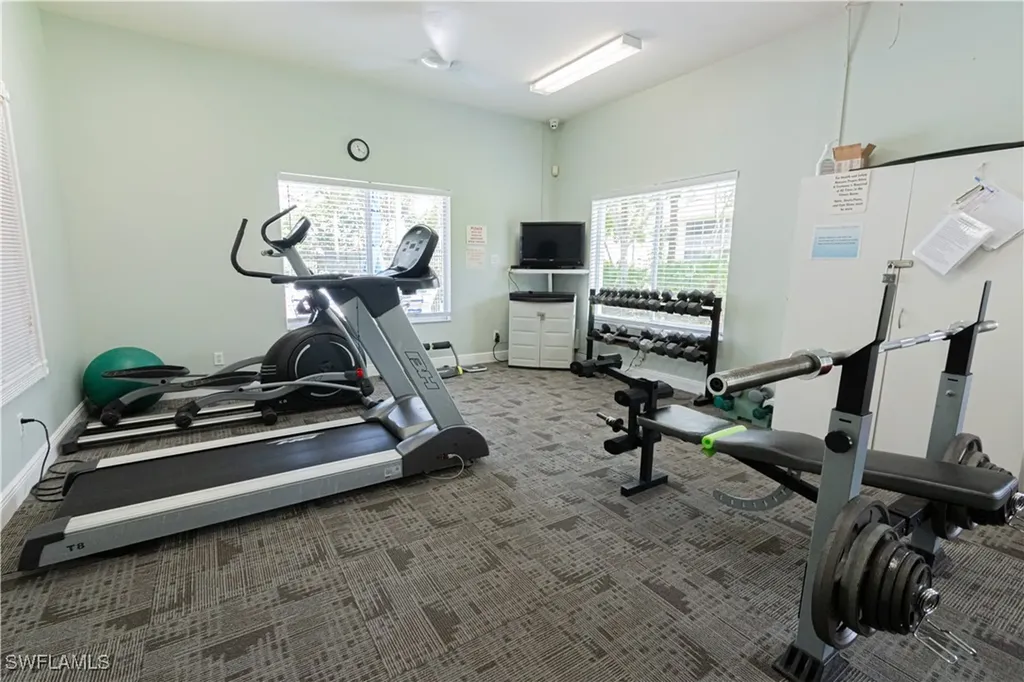 260 Robin Hood Circle Naples FL 34104
