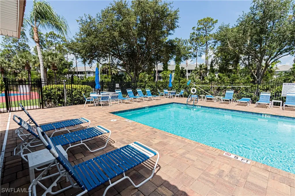 260 Robin Hood Circle Naples FL 34104
