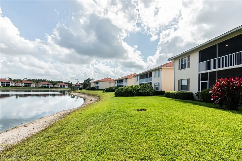 260 Robin Hood Circle Naples FL 34104