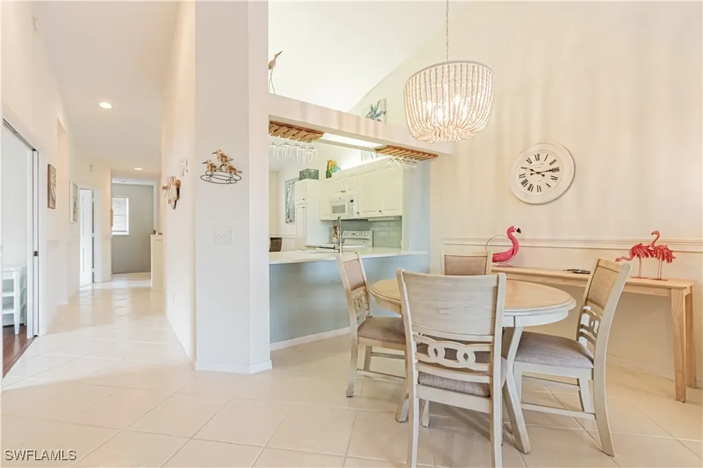 260 Robin Hood Circle Naples FL 34104