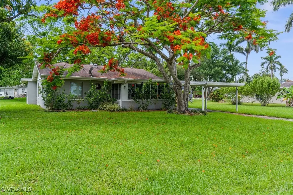 322 New York Drive Fort Myers FL 33905