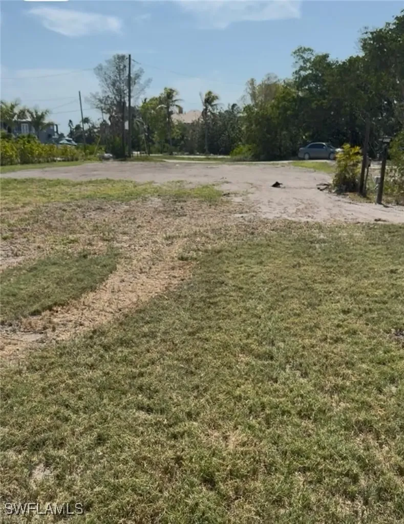 27510 Big Bend Road Bonita Springs FL 34134