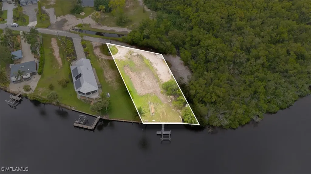 27510 Big Bend Road Bonita Springs FL 34134