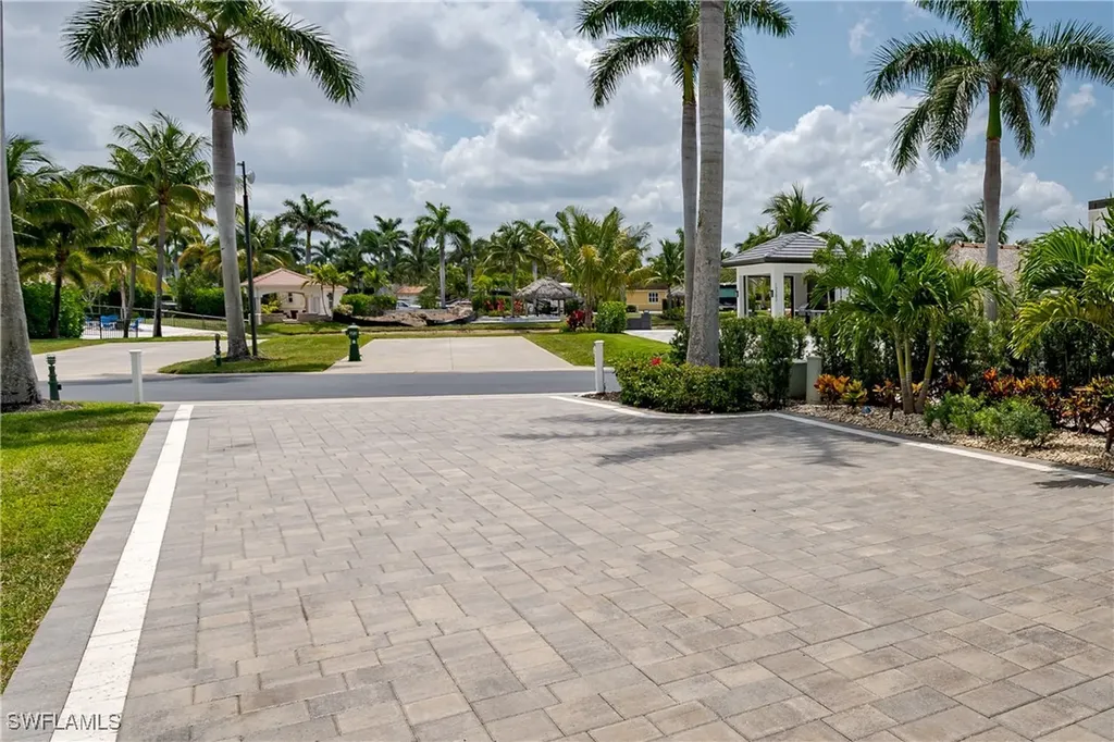 13379 Snook Circle Naples FL 34114