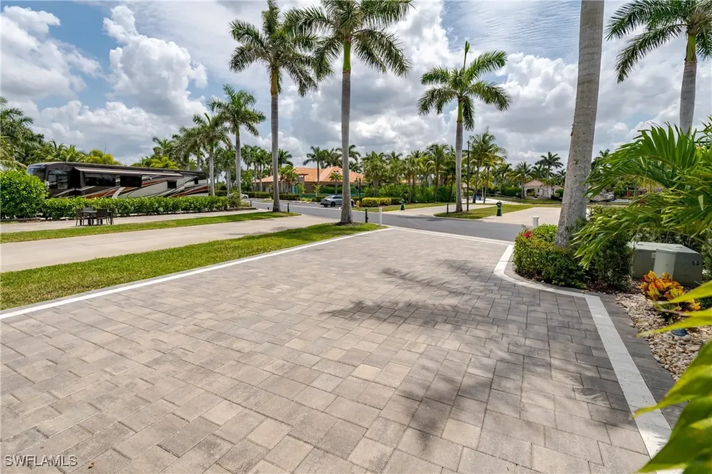 13379 Snook Circle Naples FL 34114