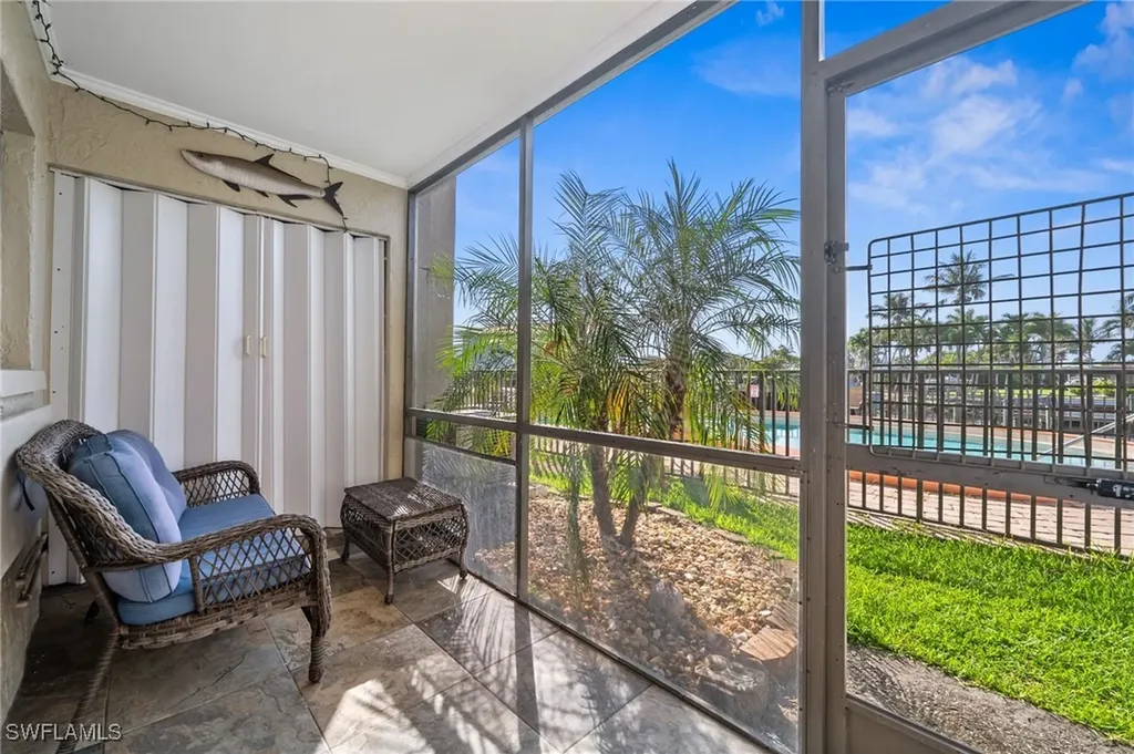 4803 SW Santa Barbara Court Cape Coral FL 33914