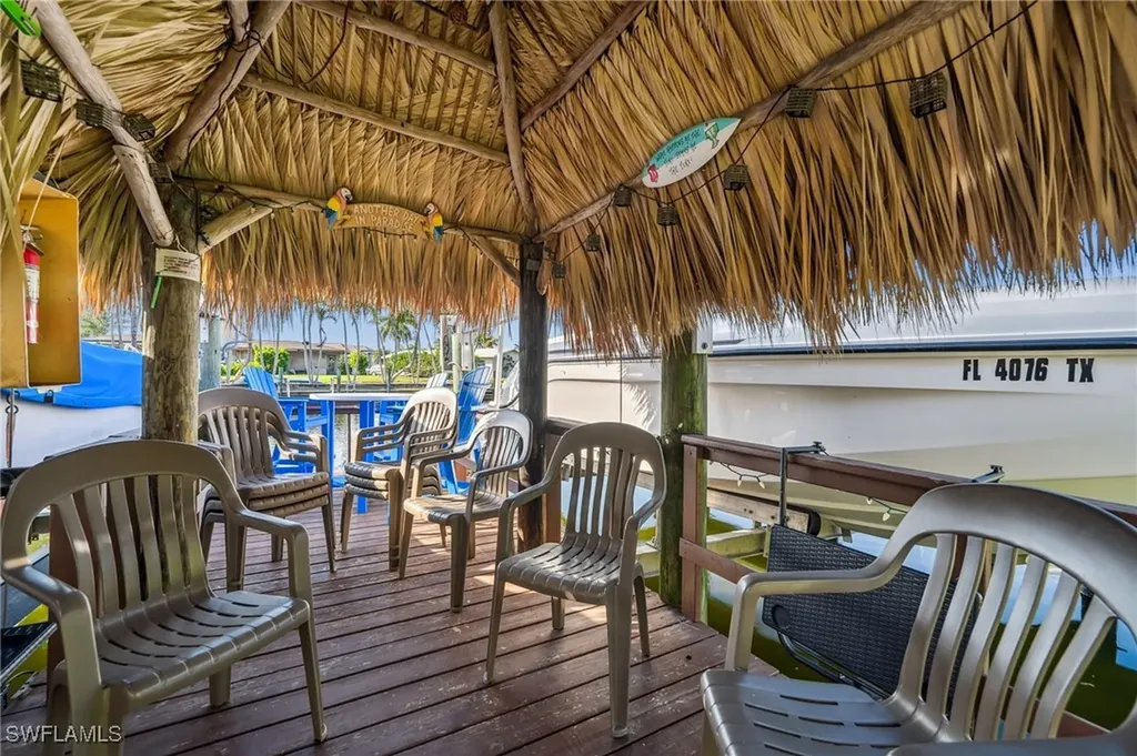 4803 SW Santa Barbara Court Cape Coral FL 33914