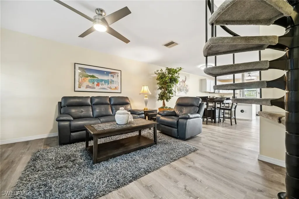 4803 SW Santa Barbara Court Cape Coral FL 33914