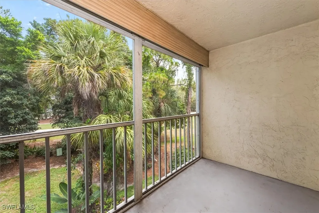 499 Forest Lakes Boulevard Naples FL 34105