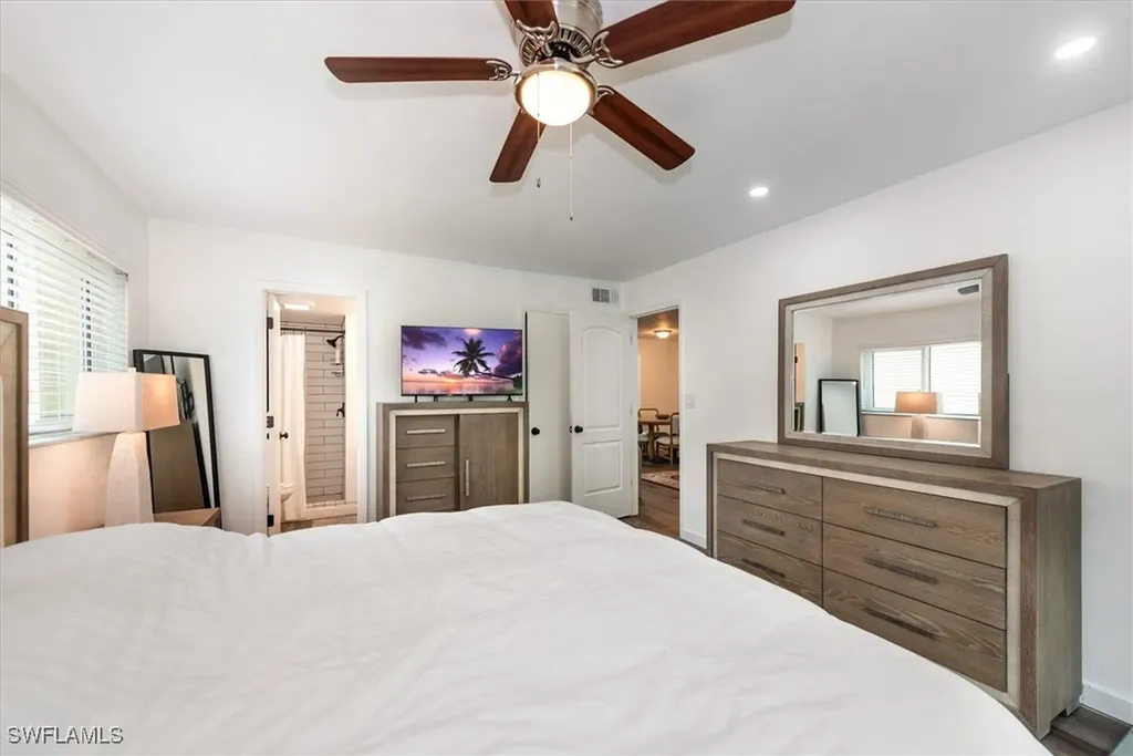 499 Forest Lakes Boulevard Naples FL 34105