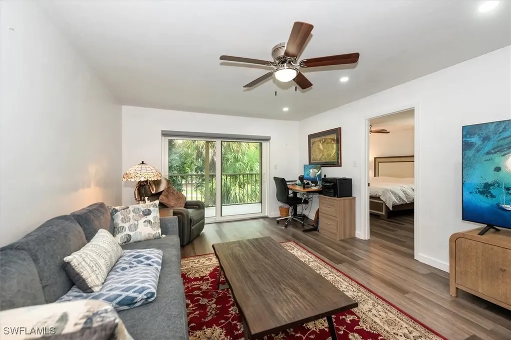 499 Forest Lakes Boulevard Naples FL 34105