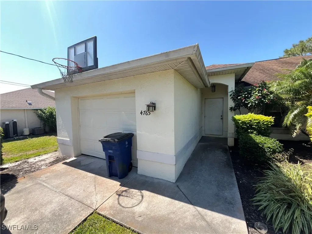 4767/4765 22nd Street SW Lehigh Acres FL 33973