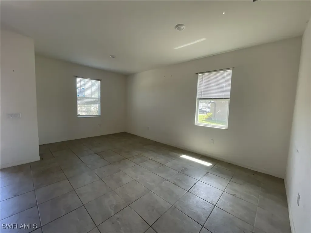 2928 NW 27th Street Cape Coral FL 33993