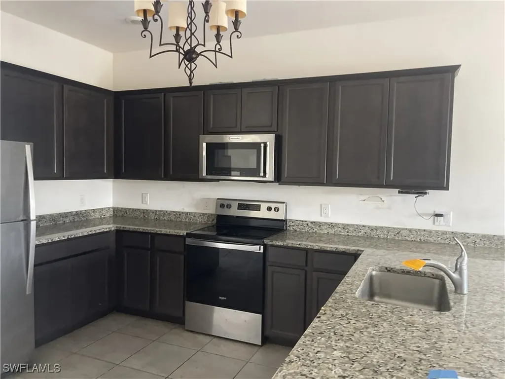 2928 NW 27th Street Cape Coral FL 33993