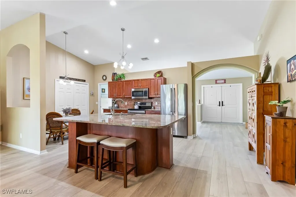 516 SE 14th Terrace Cape Coral FL 33990