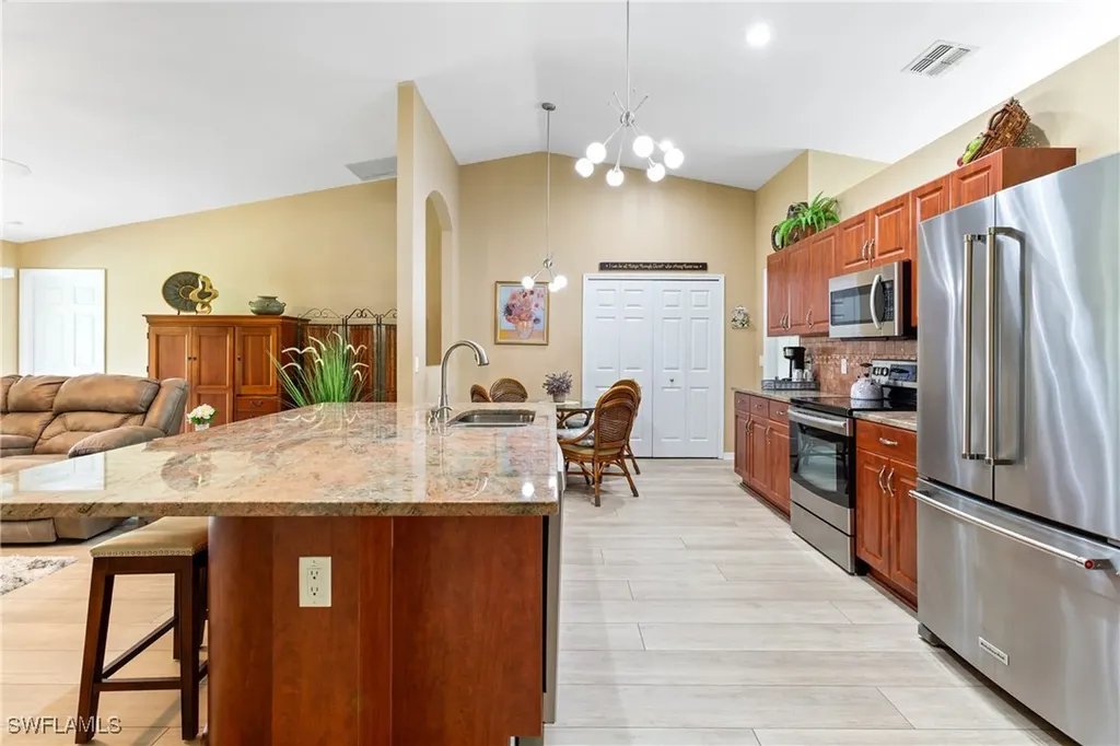 516 SE 14th Terrace Cape Coral FL 33990