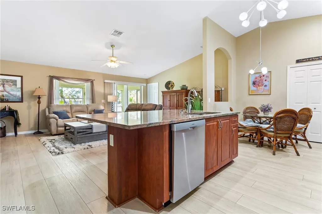 516 SE 14th Terrace Cape Coral FL 33990