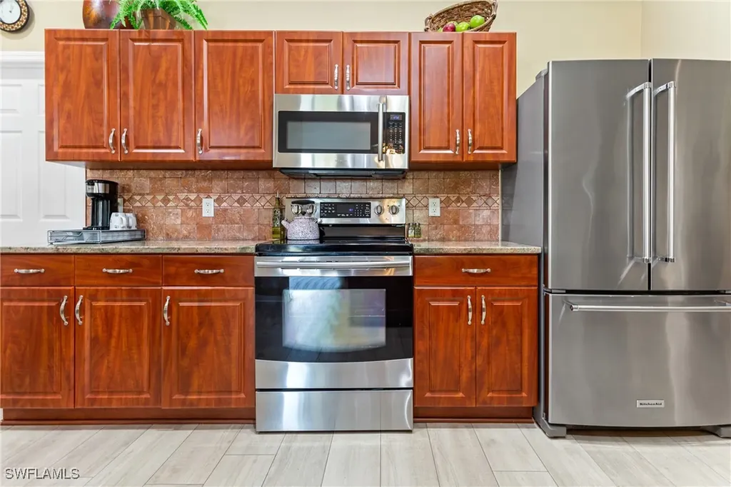 516 SE 14th Terrace Cape Coral FL 33990