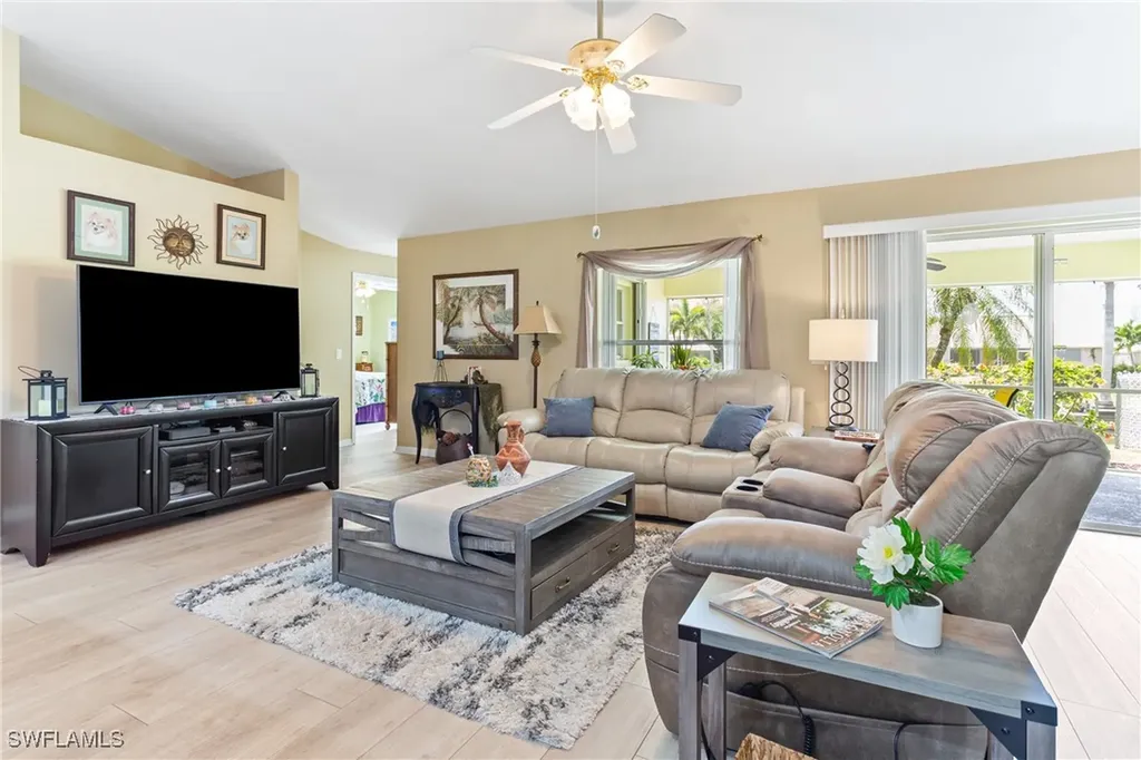 516 SE 14th Terrace Cape Coral FL 33990