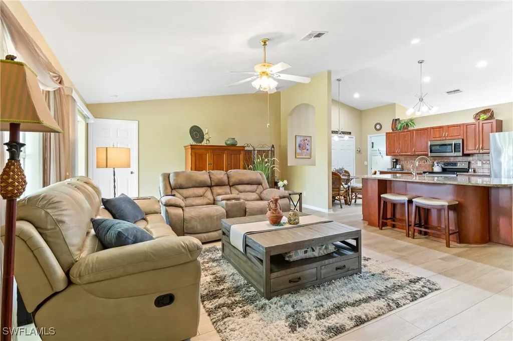 516 SE 14th Terrace Cape Coral FL 33990
